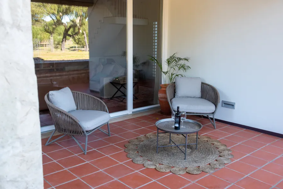 Terraço exterior da herdade